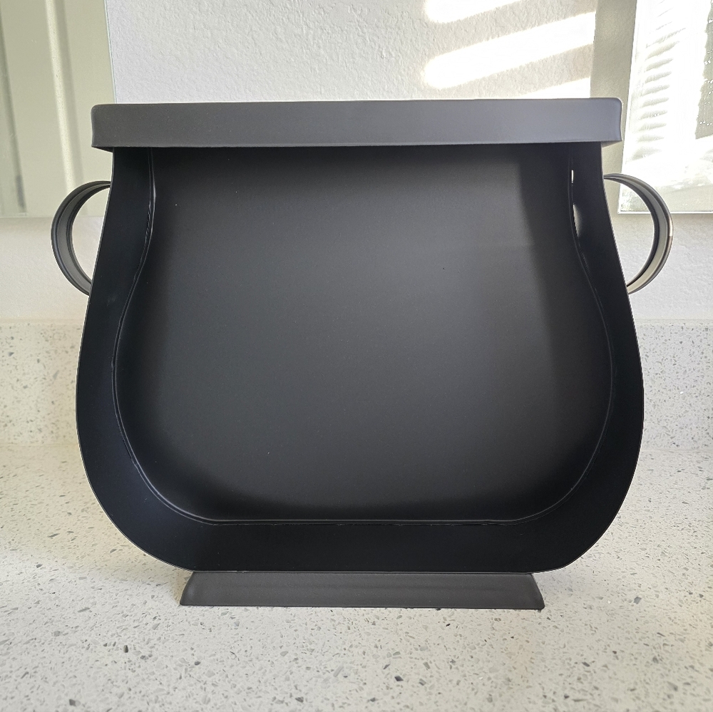 Cauldron Shelf